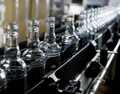 Михаил Русый потребовал от алкогольного холдинга в кратчайшие сроки создать единый бренд