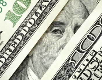 Доллар установил новый исторический максимум на торгах в пятницу 13-го ноября