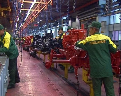 Беларусь планирует создать в Таджикистане сборочное производство тракторов "Беларус" 
