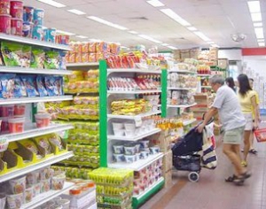 В октябре быстрее всего росли цены на сигареты, пиво и бензин