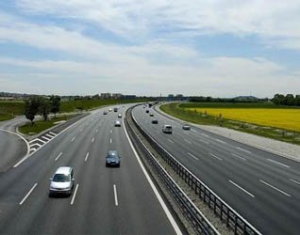 В Беларуси пока нет необходимости строить автобаны - Сивак