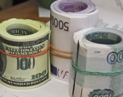 Тот самый день: доллар на бирже торговался по 10 000 рублей