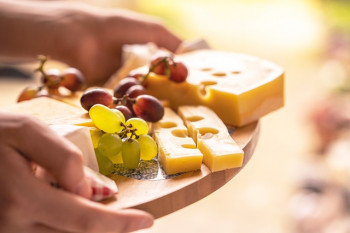 Беларусь обогнала Швейцарию по экспорту сыра в 2022 году