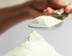 Беларусь сократила экспорт молока, сгущенных и сухих сливок на 52,4%