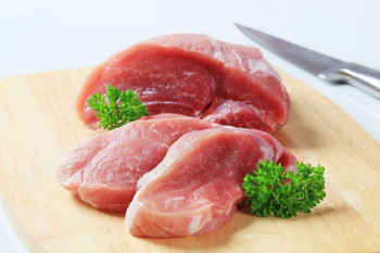 Минсельхозпрод установит квоты на ввоз мяса птицы и свинины в 2018 году