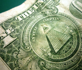 Валютные торги: доллар дорожает, евро откатывается назад