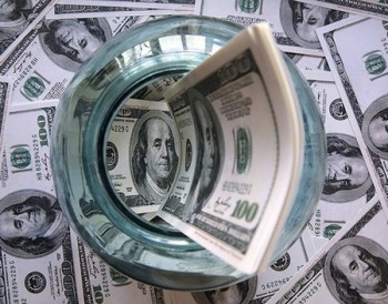 На торгах 20 ноября курс доллара установил очередной исторический максимум