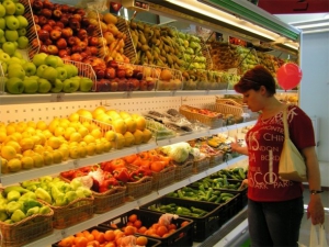 Белорусские магазины в предпраздничные и праздничные дни будут работать дольше