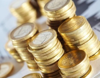 На торгах 15 декабря евро оказался на максимуме за 111 дней