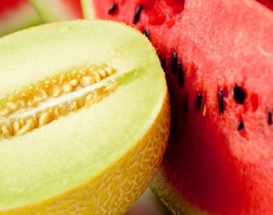 Продавцам запрещено резать и надрезать арбузы и дыни
