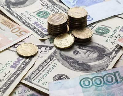 7 июля на торгах в Минске доллар поднялся до максимального за последние 20 дней уровняс