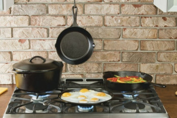 Оршанский «Легмаш» наладил выпуск чугунной посуды 