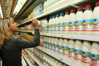 Беларусь увеличила экспортные цены на молочные продукты 