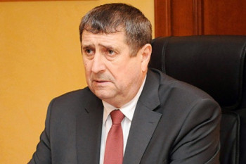 Русый связал проблему поставок продовольствия в Россию с оформлением документов