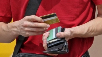 Паспорт в магазине пригодится, но не потребуется