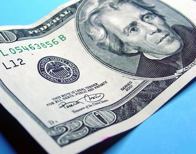 4 июня белорусский рубль довольно сильно девальвировался к доллару и евро, но смог значительно укрепиться к российскому рублю