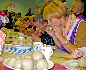 Самую большую в Европе картофельную клецку приготовят 12 октября в Ратомке