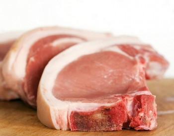ЕС просит ослабить запрет на поставку мясных субпродуктов в Россию