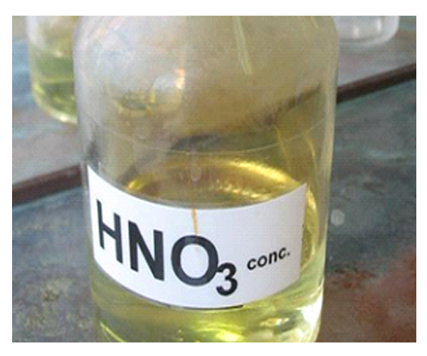 Белая концентрированная азотная кислота. Соляная кислота Реахим. Кислота соляная, хч, 35%. Азотная кислота. Дымящаяся азотная кислота.