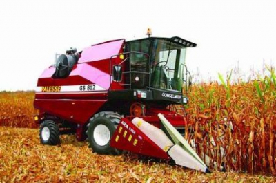 Складские запасы "Гомсельмаша" направят в колхозы 