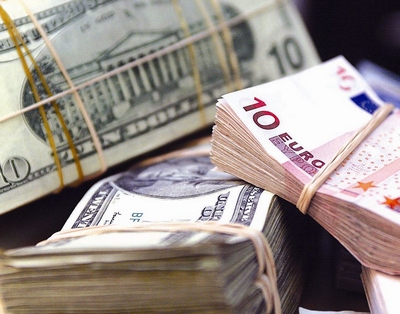 16 июня белорусский рубль резко обвалился к российскому рублю, но незначительно укрепился к доллару