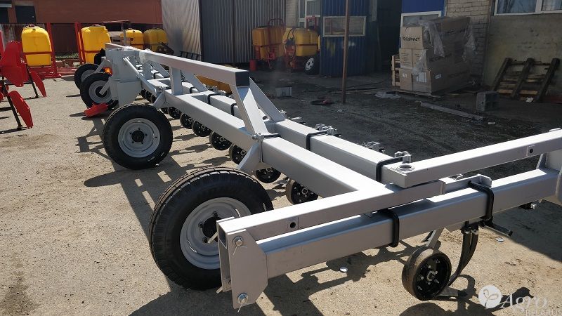 Культиватор междурядной обработки Митех КРН 11,2