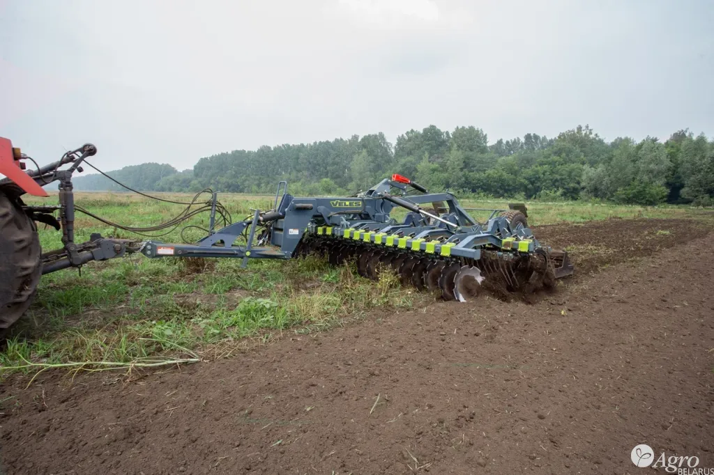 Борона дисковая средняя Veles БДП - 6-620