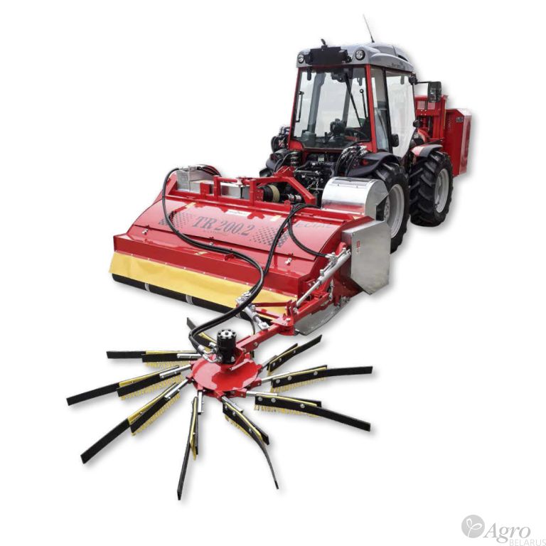 Комбайн-подборщик TR 200.2 с подъёмником для сбора орехов