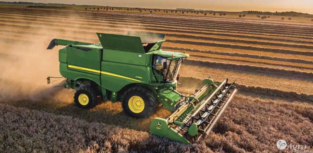 Комбайн John Deere S780