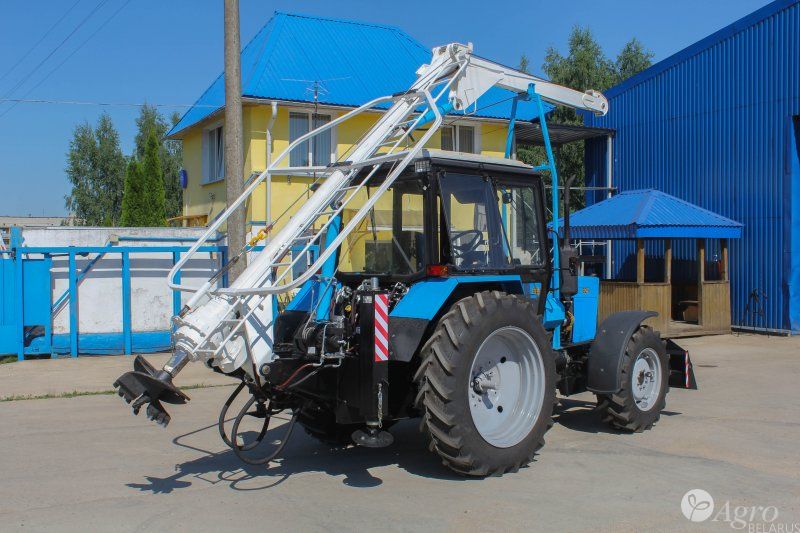 Машина бурильно-крановая БЛ-205Д-01 (c отвалом)