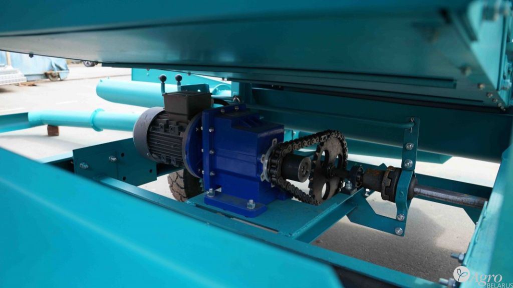 Очиститель вороха самопередвижной ОВС - 25