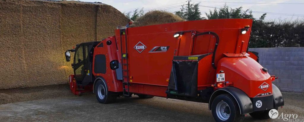 Кормораздатчик самоходный KUHN SPW Power 18.2 DL