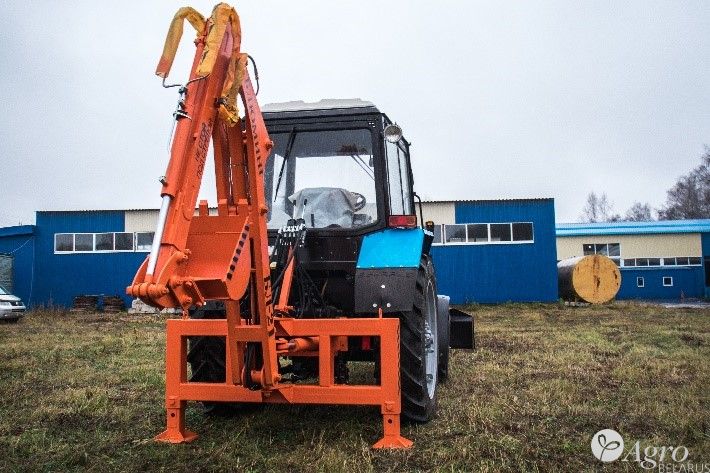 Экскаватор навесной БЛ-21-360 на трактор класса 1,4/2
