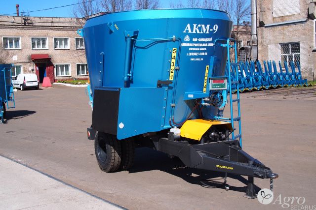Кормораздатчик СМЗ АКМ-9