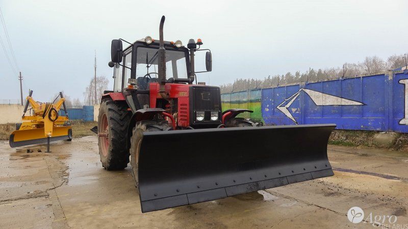 Бульдозерное оборудование БЛ-2500-02(снежный) на трактор БЕЛАРУС-1221.2/1523