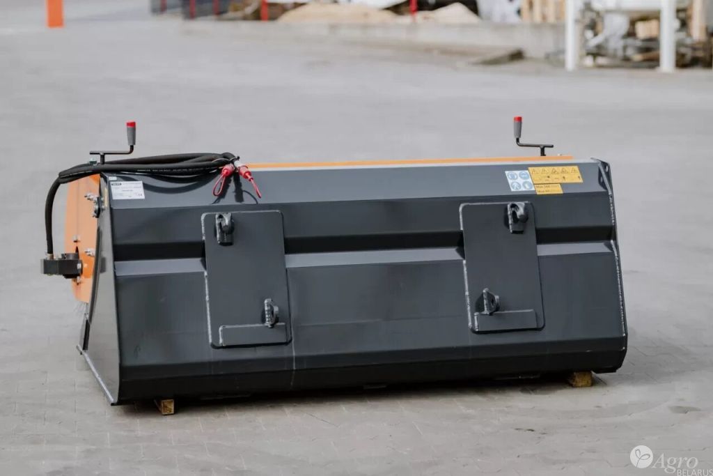 Ковш-подметальная машина TWISTER 1.80