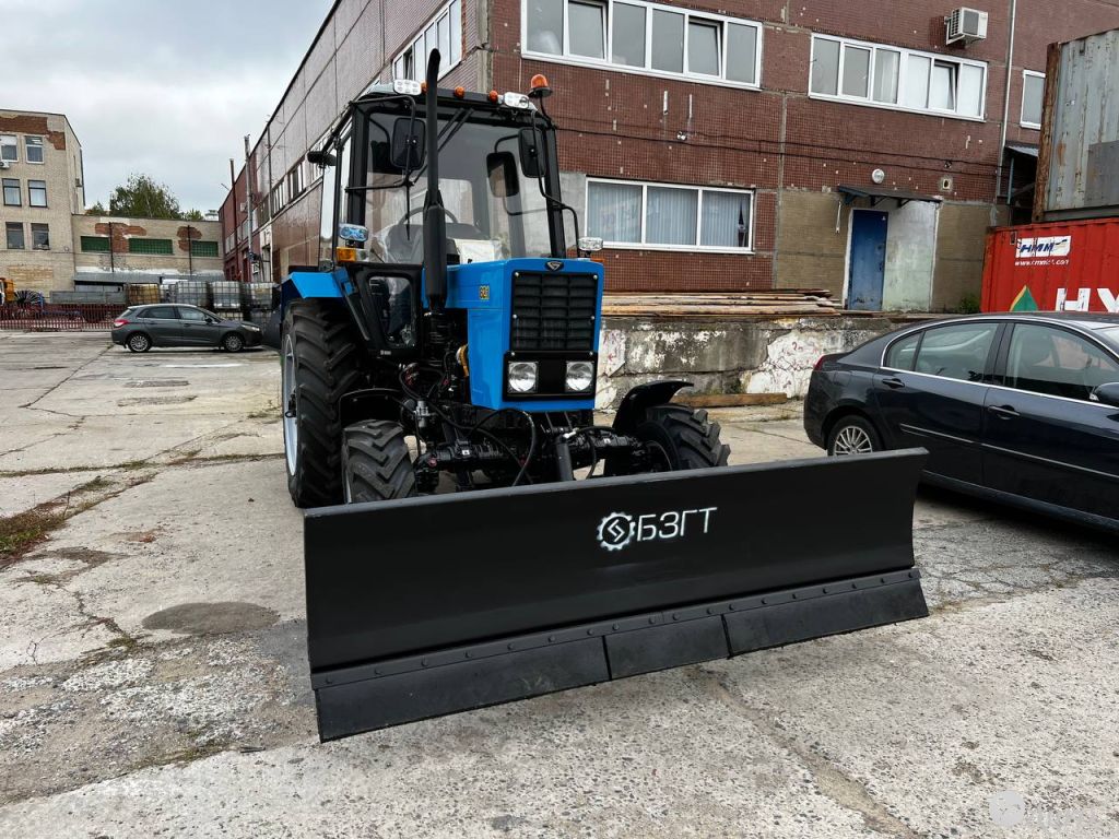 Трактор Беларус 82МК