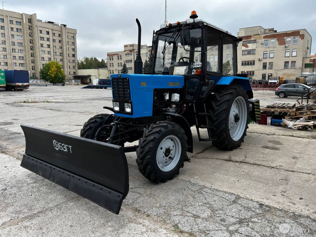 Трактор Беларус 82МК