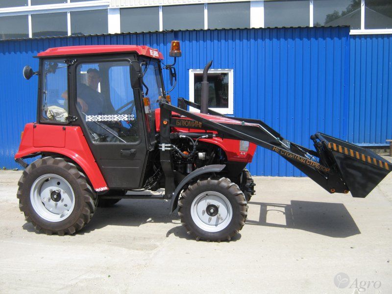 Погрузчик фронтальный БЛ-320Щ (на трактор Беларус 320)