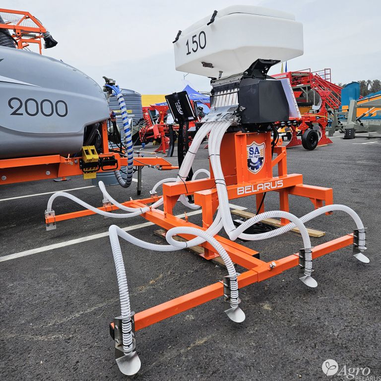 Приставка-распределитель технических культур и минеральных удобрений ОКТОПУС для сада