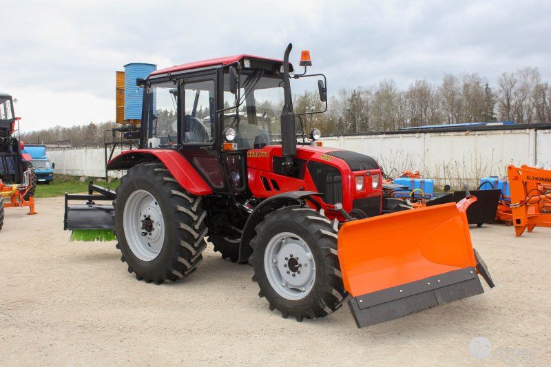Машина уборочная БЛ-2500 (с отвалом типа «Бабочка»)