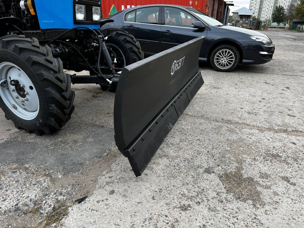 Трактор Беларус 82МК