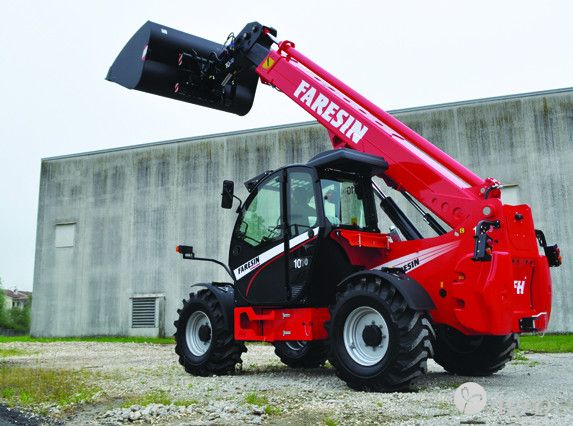 Погрузчик телескопический HEAVY LINE 10.70
