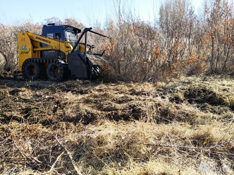 Погрузчик с бортовым поворотом Sinomach 275F