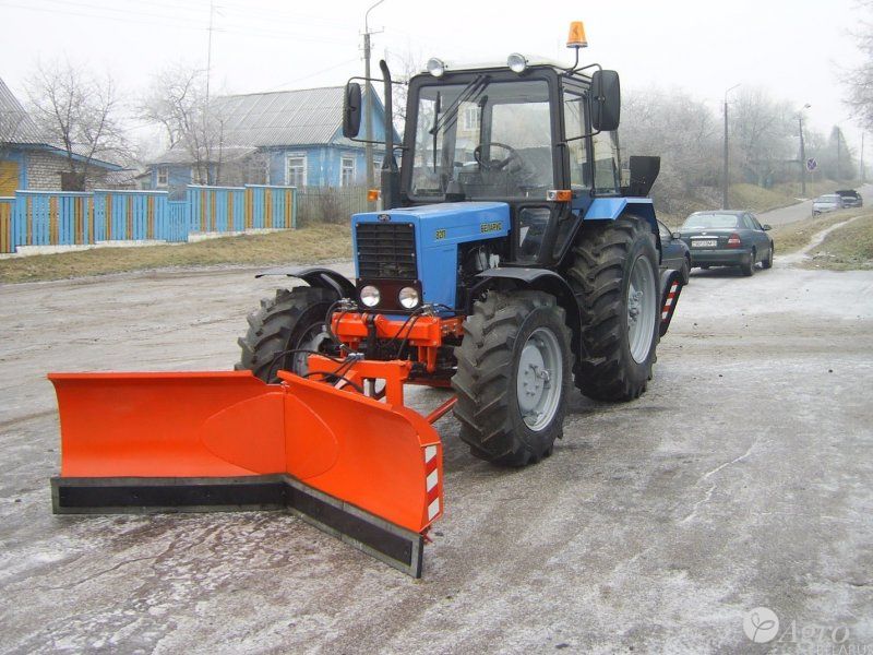 Машина уборочная БЛ-2500 (с отвалом типа «Бабочка»)