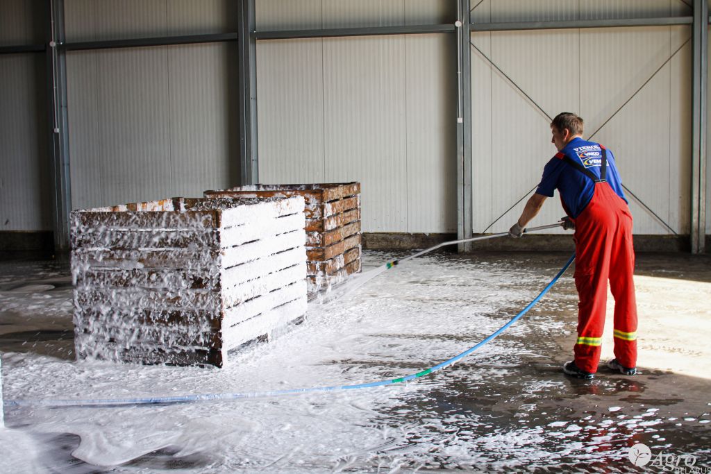 Установка химической обработки многофункциональная УХОУ “СКУМИКС-01”