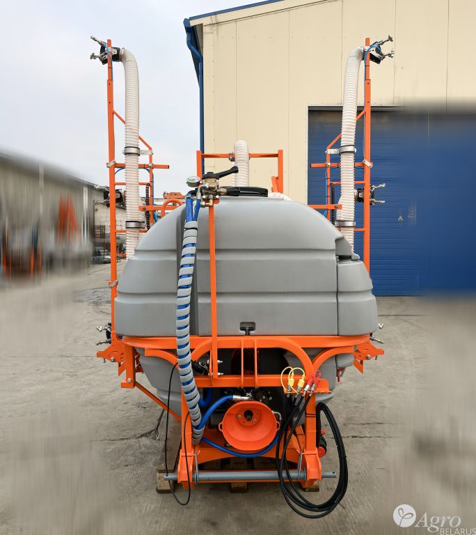 Опрыскиватель ЗУБР НВ со штангой для обработки клубники и овощей