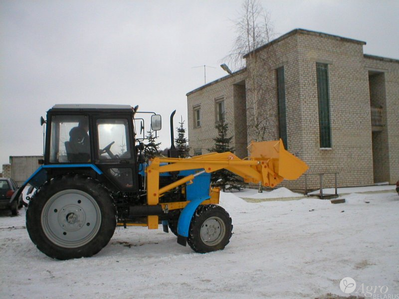 Бульдозер-погрузчик БЛ-750 (на тракторе "Беларус" класс 1,4)