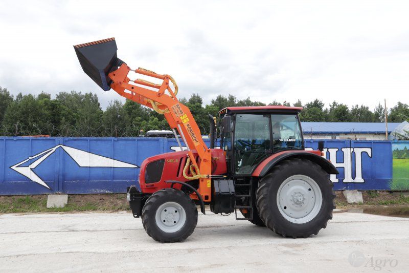 Погрузчик БЛ-750-01 (на трактор Беларус 2022.3)