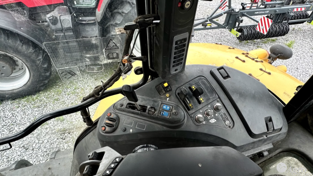 Трактор Challenger MT595D б/у